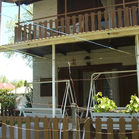Agancs Vendeghaz Ξενοδοχείο Balatonszárszó Εξωτερικό φωτογραφία